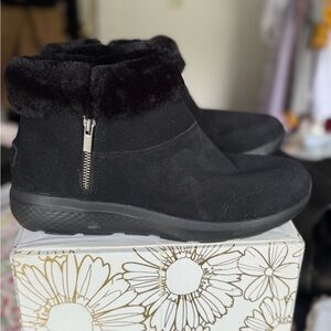 Skechers Black Winter Rain Boots with Cozy Trim